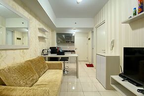 Homey And Comfort 2Br At Springlake Summarecon Bekasi Apartment