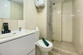 Homey And Comfort 2Br At Springlake Summarecon Bekasi Apartment