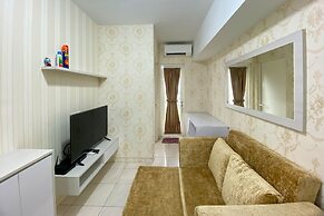 Homey And Comfort 2Br At Springlake Summarecon Bekasi Apartment