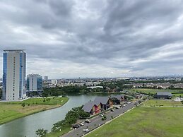 Homey And Comfort 2Br At Springlake Summarecon Bekasi Apartment