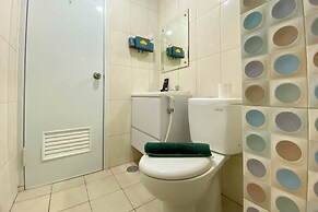 Homey And Comfort 2Br At Springlake Summarecon Bekasi Apartment