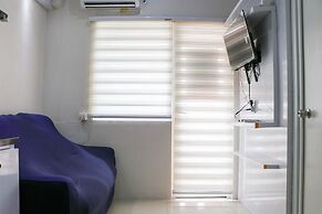 Modern 2Br Green Pramuka City Apartment Near Shopping Center