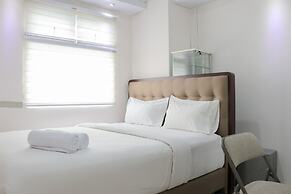 Modern 2Br Green Pramuka City Apartment Near Shopping Center