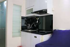 Modern 2Br Green Pramuka City Apartment Near Shopping Center