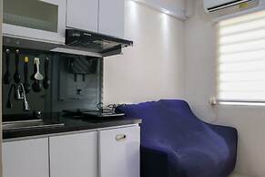 Modern 2Br Green Pramuka City Apartment Near Shopping Center