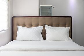 Modern 2Br Green Pramuka City Apartment Near Shopping Center