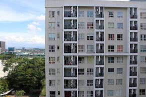 Relaxing 2Br Apartment At Scientia Residence