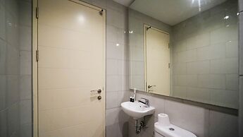 Simple And Cozy Studio At Benson Supermall Mansion Apartment