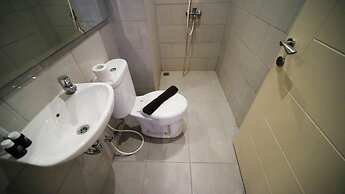 Simple And Cozy Studio At Benson Supermall Mansion Apartment