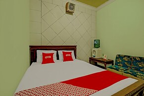 Super OYO 90031 Villa Papada