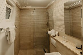 1BDR Central Apartment in Arad