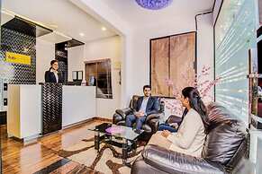 Fabhotel Corporate Crown
