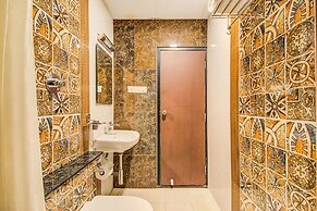 Fabhotel Corporate Crown