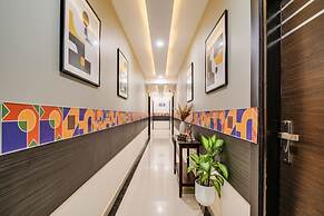 Fabhotel Corporate Crown