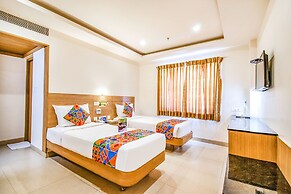 Fabhotel Prime Royal Castle