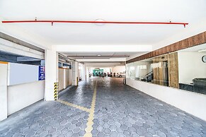 Fabhotel Prime Royal Castle