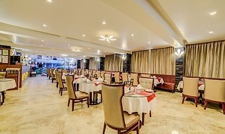 FabHotel Prime Sarala Crown