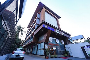 FabHotel Prime Sarala Crown