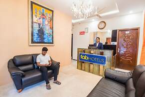 Fabhotel Crown Suites