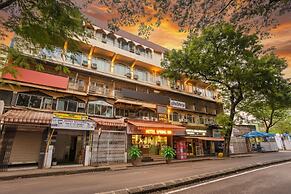 FabHotel Spring inn