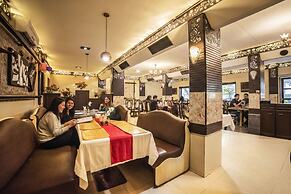 Fabhotel Santoor
