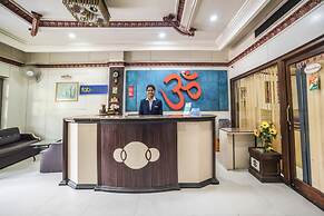 Fabhotel Santoor