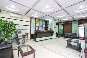 Fabhotel Royal Residency Ii