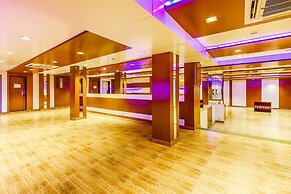 Fabhotel Sahar Garden