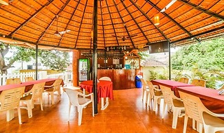 FabHotel Yoyo Cottage With Pool, Chapora Fort