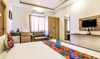 Fabhotel Vista Suites