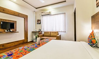Fabhotel Vista Suites