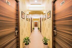 Fabhotel Landmark Residency