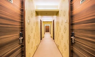 Fabhotel Landmark Residency