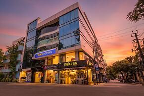 Fabhotel Crown Heights