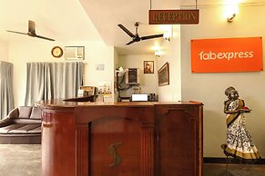 FabHotel Santhi Inn