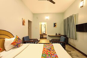 FabHotel Santhi Inn