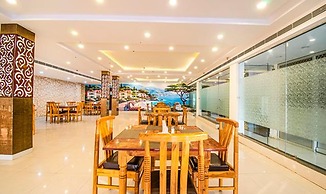 Fabhotel Elysian Grand