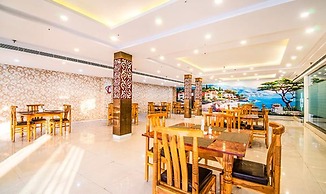 Fabhotel Elysian Grand