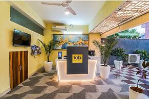 Fabhotel Kiara