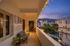 Fabhotel Aditya Yatri Nivas