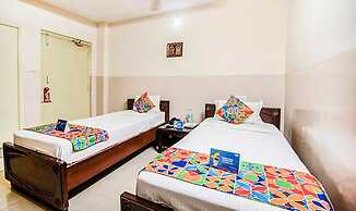 Fabhotel Aditya Yatri Nivas