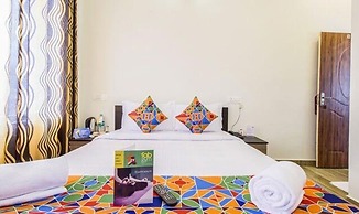 Fabexpress Grand Castle Hill Resorts