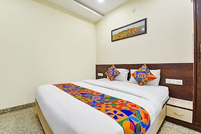 Fabhotel Vardan Villa