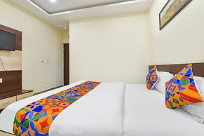 Fabhotel Vardan Villa