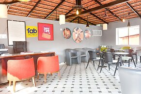 FabEscape Kautilyaa Resort With Swimming Pool