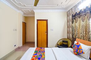 Fabexpress Heritage Inn