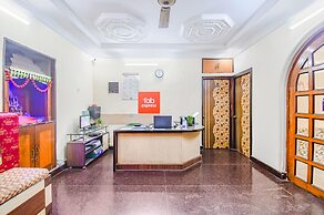 Fabexpress Heritage Inn