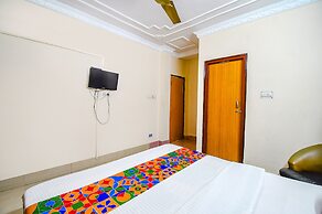 Fabexpress Heritage Inn