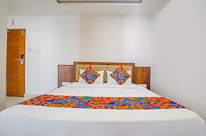 Fabhotel Royal Inn I