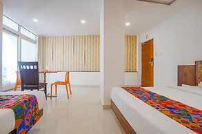 Fabhotel Royal Inn I